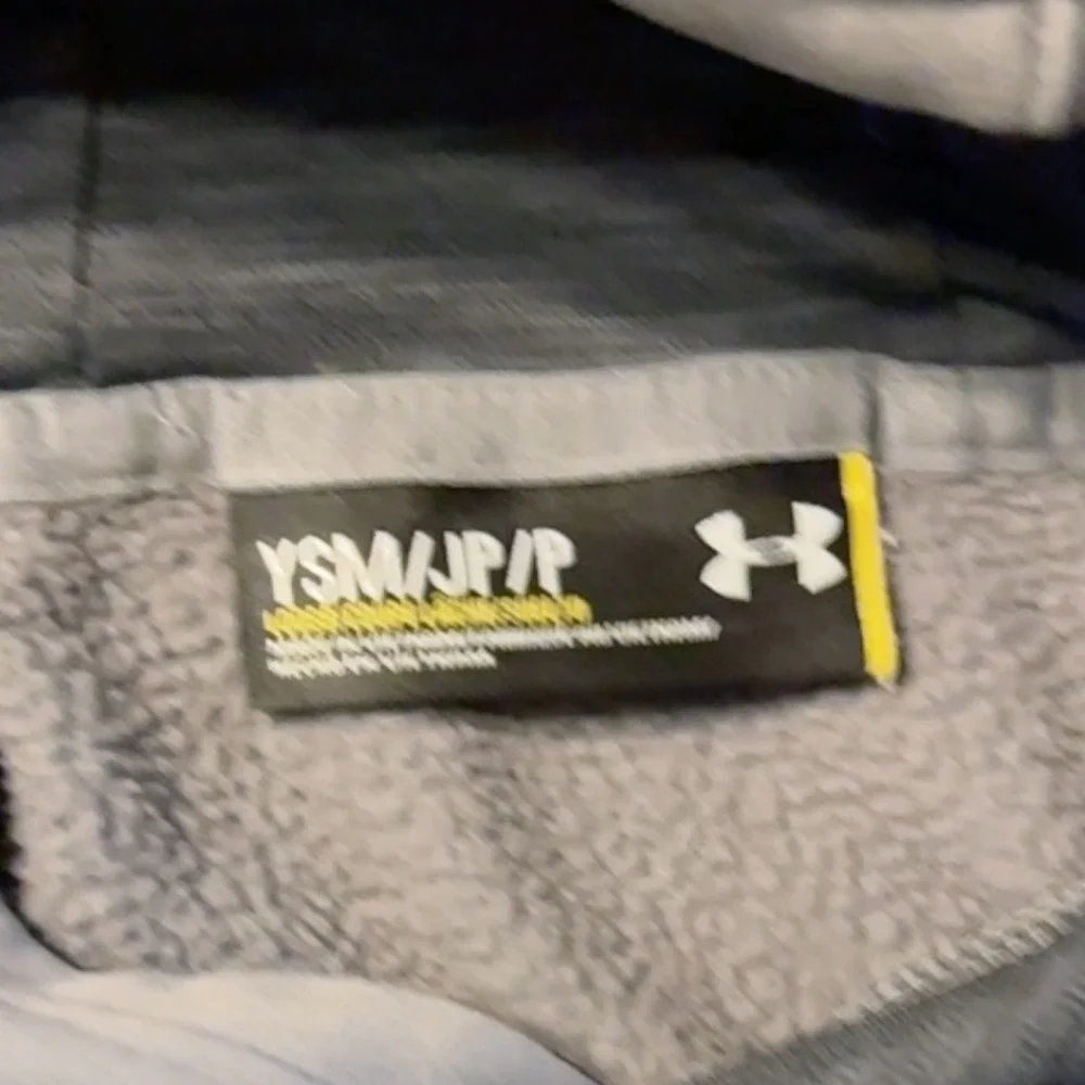 Under Armour Kids Gray Hoodie Youth Small Orange Logo‎ Pullover Sweatshirt NOTE!